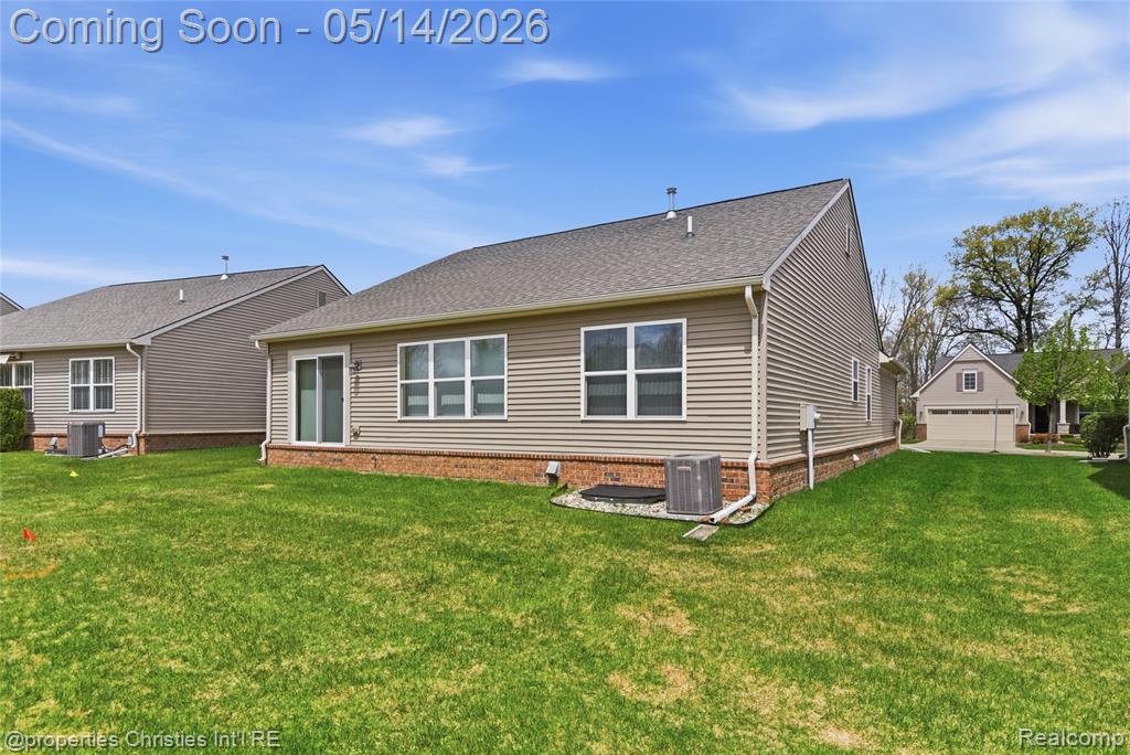2213 Bridge Water, 1, Oxford, MI 48371 — Photo 33