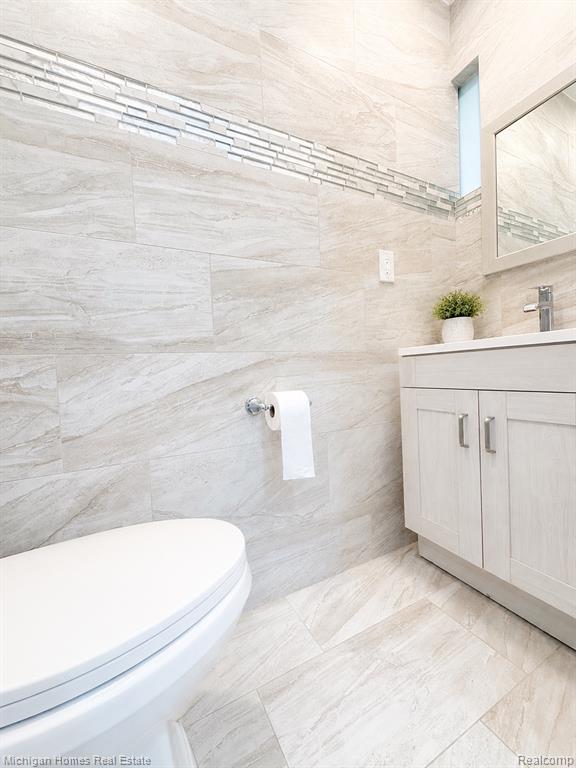 8089 N HOLLY Road, Grand Blanc, MI 48439 — Photo 11
