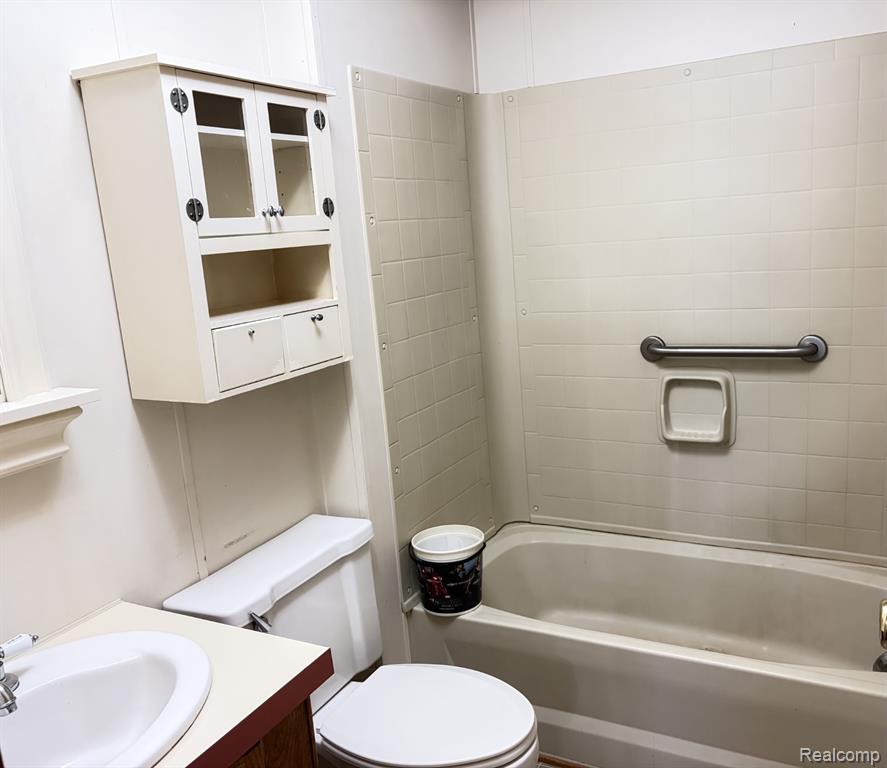 71 Valley Drive, Swartz Creek, MI 48473 — Photo 18