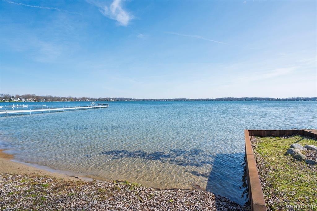 9568 MAIN Street, Whitmore Lake, MI 48189 — Photo 9