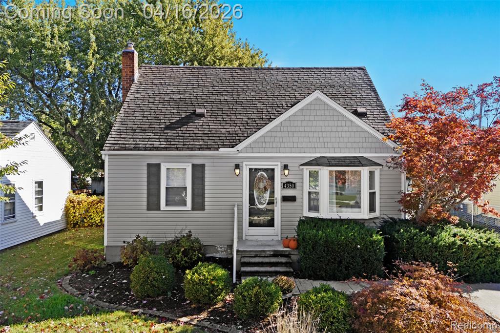 4350 Mandalay Avenue, Royal Oak, MI 48073 — Photo 38