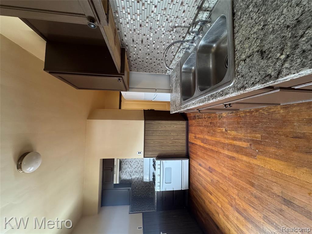 4696 Nottingham Road, Detroit, MI 48224 — Photo 6
