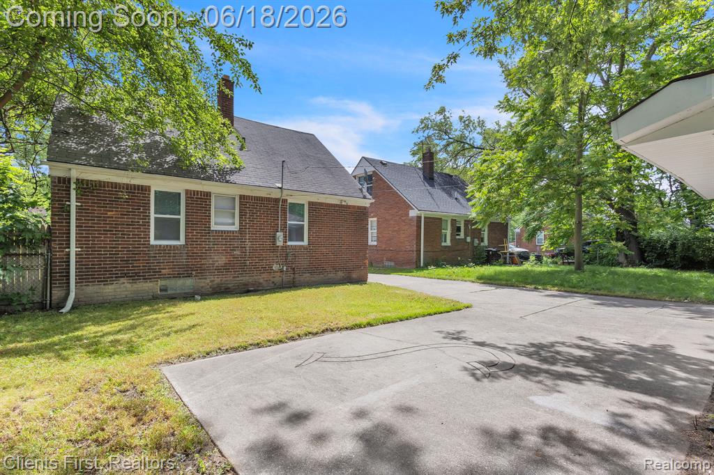 19963 Goulburn Street, Detroit, MI 48205 — Photo 4