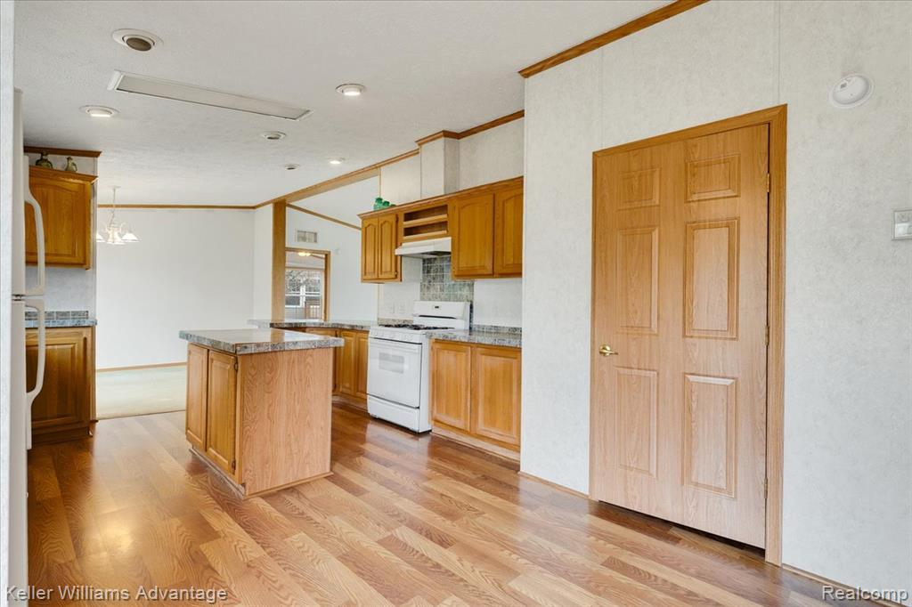 22 Ridgeway, Saline, MI 48176 — Photo 10