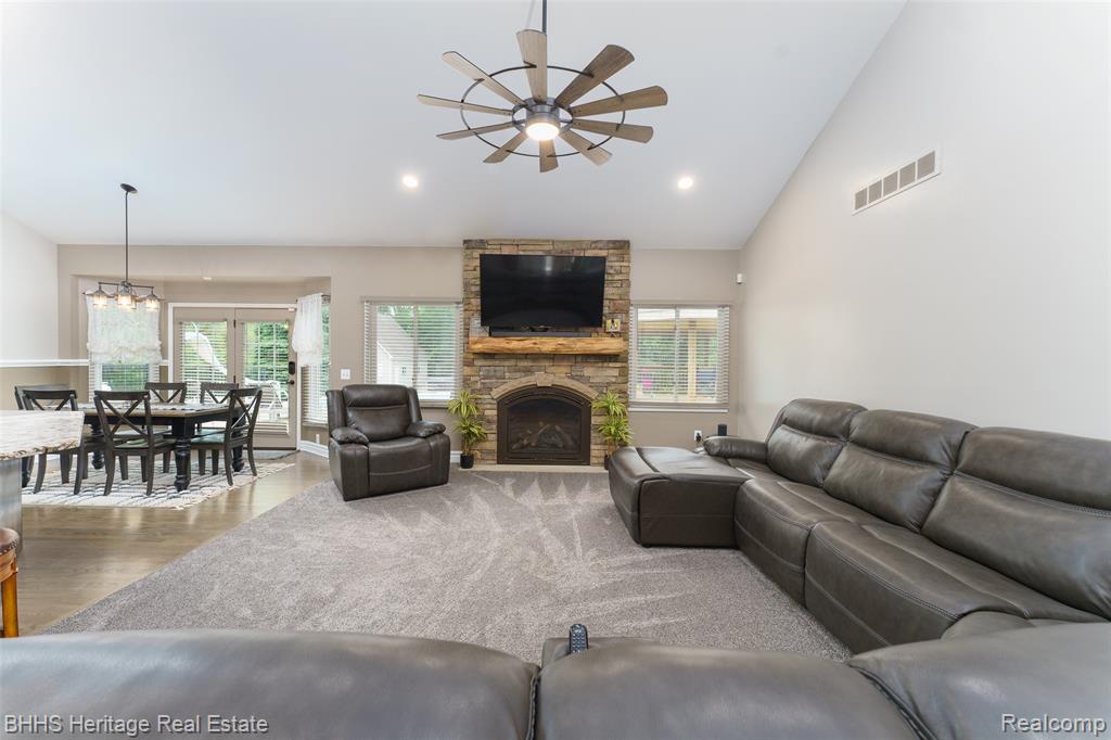 6952 Sharpe Road, Fowlerville, MI 48836 — Photo 15