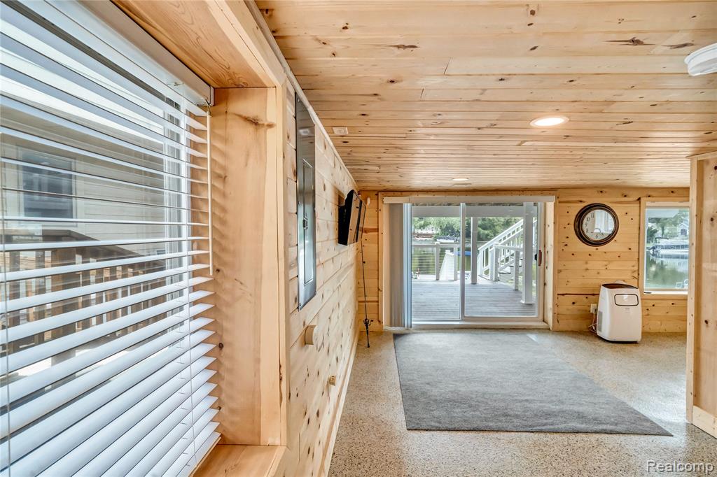 533 Bellevue Avenue, Lake Orion, MI 48362 — Photo 48