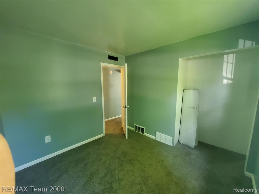 41743 MCKINLEY Street, Van Buren, MI 48111 — Photo 14