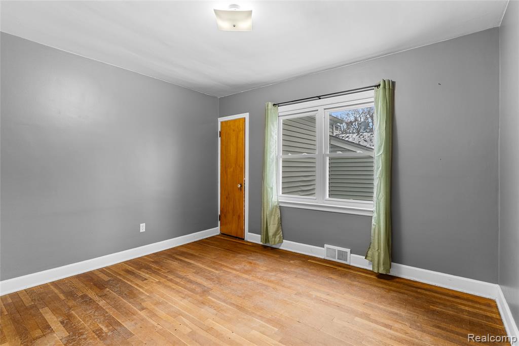 206 E Tuscola Street, Durand, MI 48429 — Photo 18