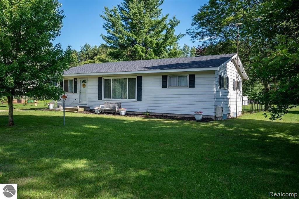 6365 W Airline Road, Weidman, MI 48893 — Photo 2
