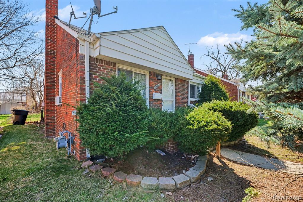 19928 Pierson Street, Detroit, MI 48219 — Photo 3