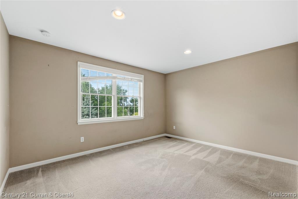 50738 Calvert Isle Drive, Novi, MI — Photo 39