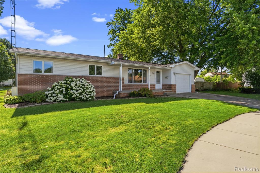 5155 Oxford Court, Swartz Creek, MI 48473 — Photo 3