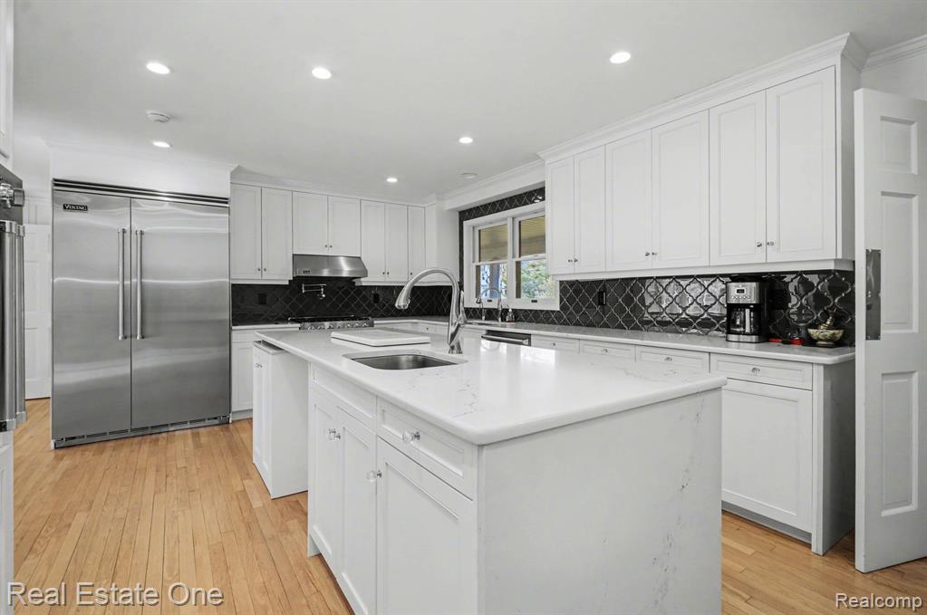 5840 Inkster Road, West Bloomfield, MI 48323 — Photo 22