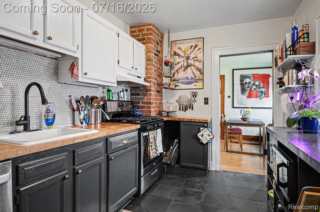 440 W Saratoga Street, Ferndale, MI 48220 — Photo 18