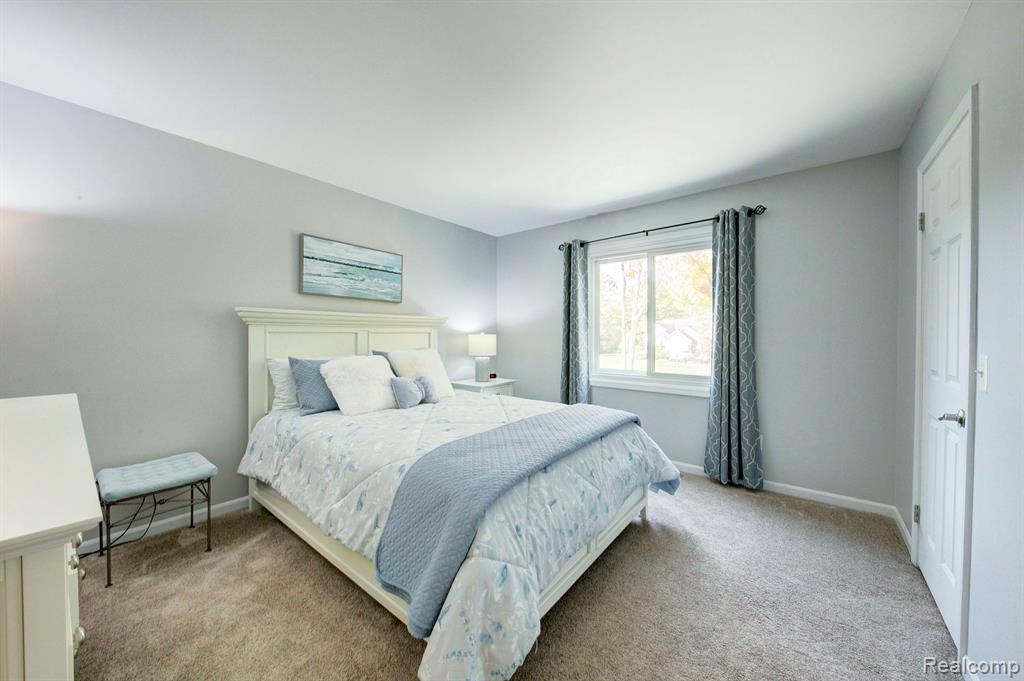 46821 ELMSMERE Drive, Northville, MI 48167 — Photo 40