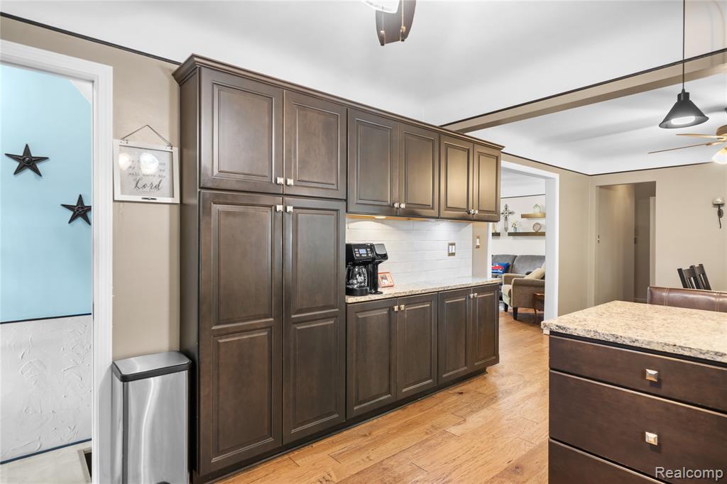 7125 Highview Street, Dearborn Heights, MI 48127 — Photo 16