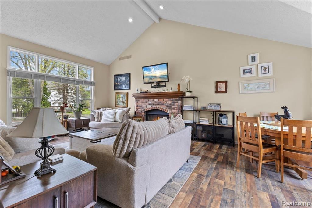 7694 Woodside Place, Waterford, MI 48327 — Photo 13