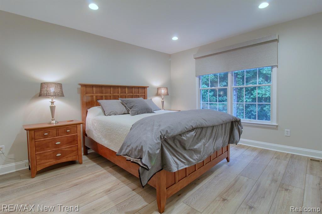49698 Timber Trail, Novi, MI — Photo 29