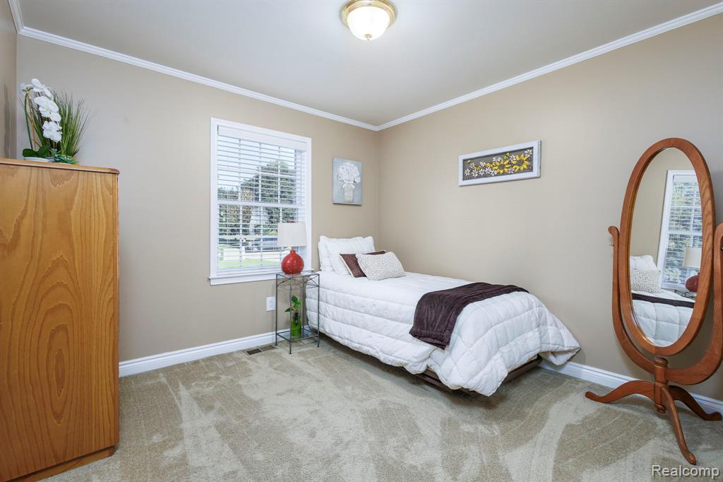 48200 Burton Drive, Shelby Twp, MI 48317 — Photo 19