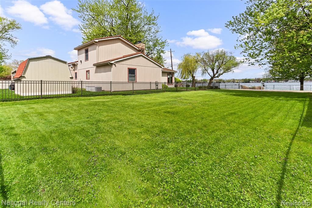 903 S. Lake Drive, Novi, MI — Photo 6