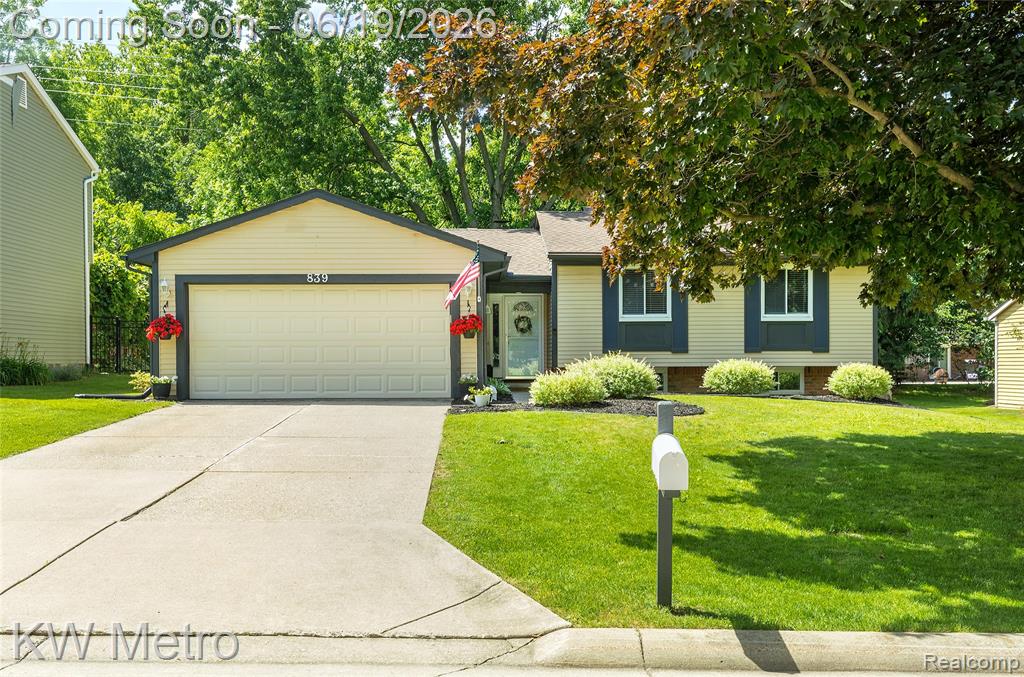 839 Dressler Lane, Rochester Hills, MI 48307 — Photo 43