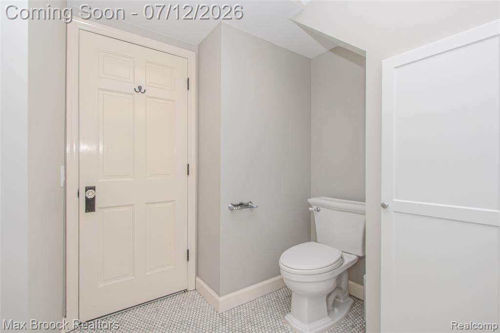 611 W 4th Street, Royal Oak, MI 48067 — Photo 42