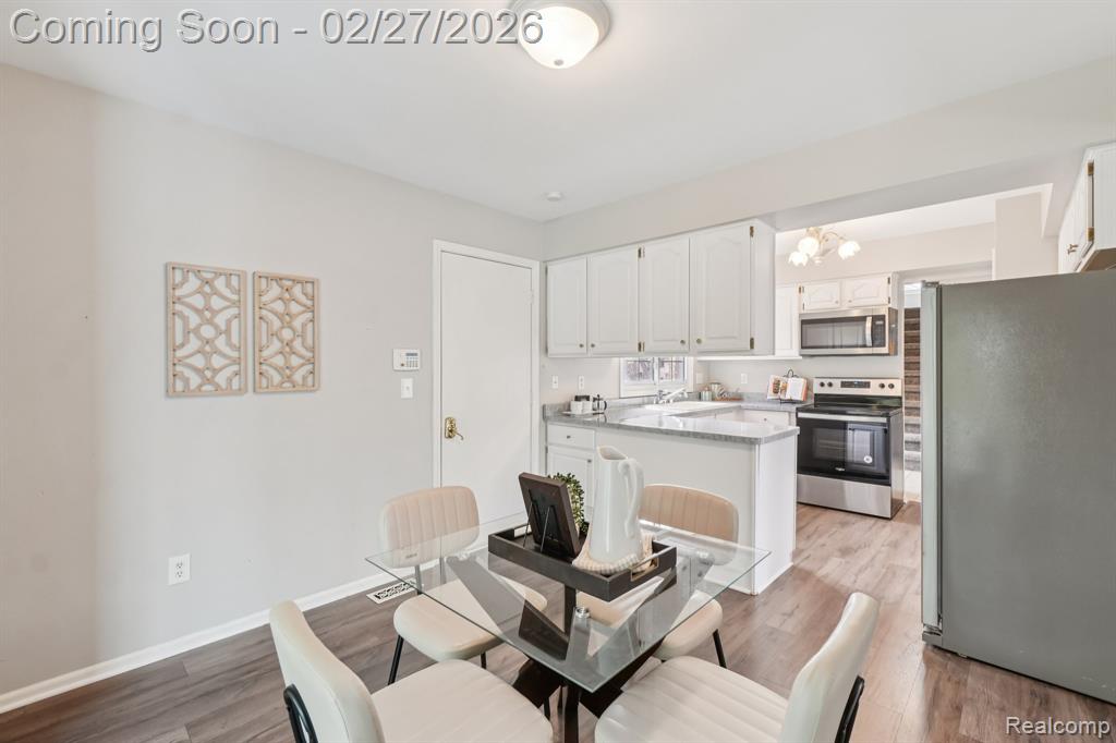 42845 Inverness Court, Northville, MI 48168 — Photo 15