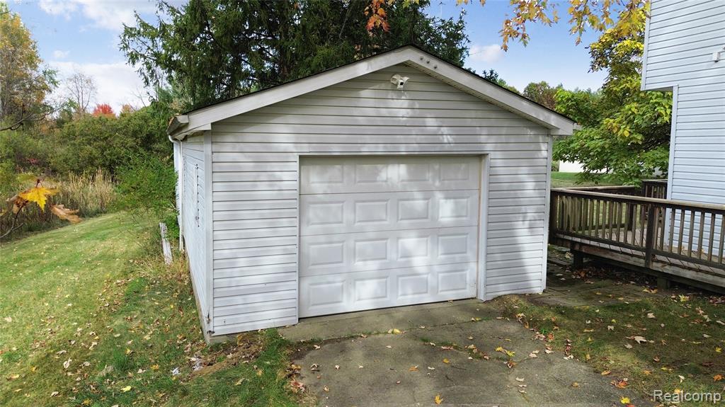 12215 Ray Road, Ortonville, MI 48462 — Photo 18