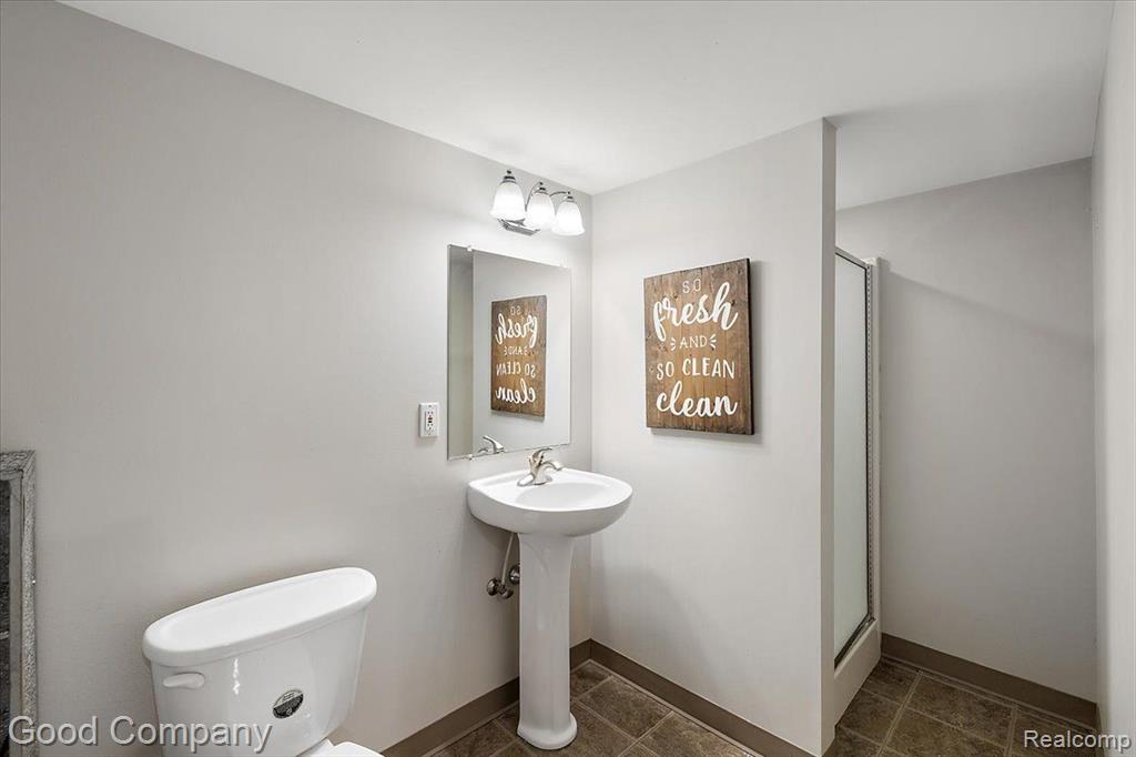 4671 BURNLEY Drive, Bloomfield Hills, MI 48304 — Photo 67