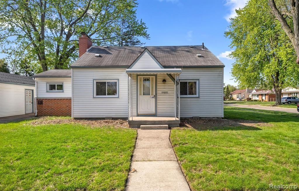 6644 N Vernon Street, Dearborn Heights, MI 48127