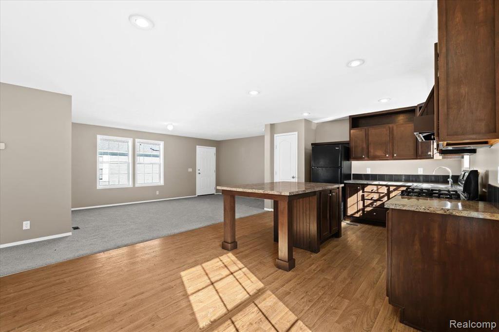 11934 CEDARBROOK Drive, South Lyon, MI 48178 — Photo 8