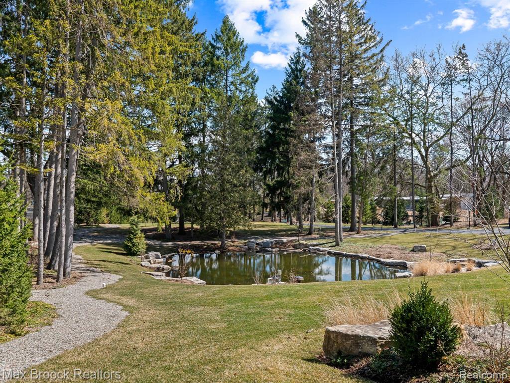 4890 Charing Cross Road, Bloomfield Hills, MI 48304 — Photo 46