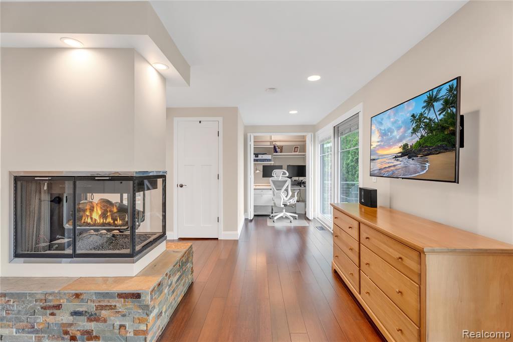7107 Locklin Street, West Bloomfield, MI 48324 — Photo 18