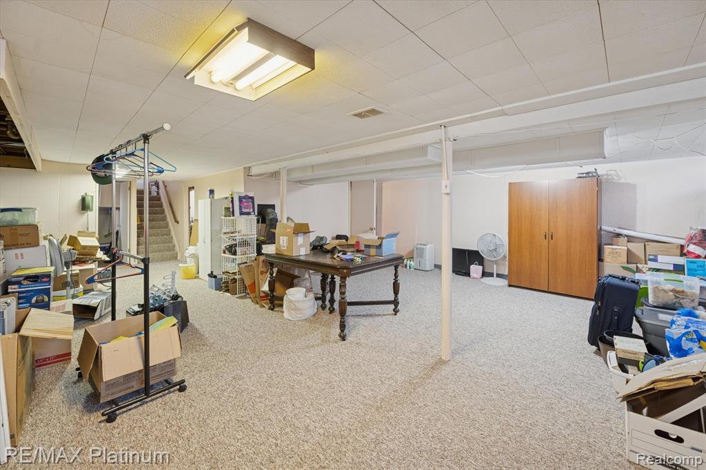 707 Briarwood Lane, Fenton, MI 48430 — Photo 17