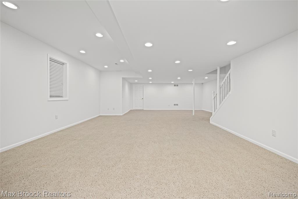 6901 Reed Court, West Bloomfield, MI — Photo 55