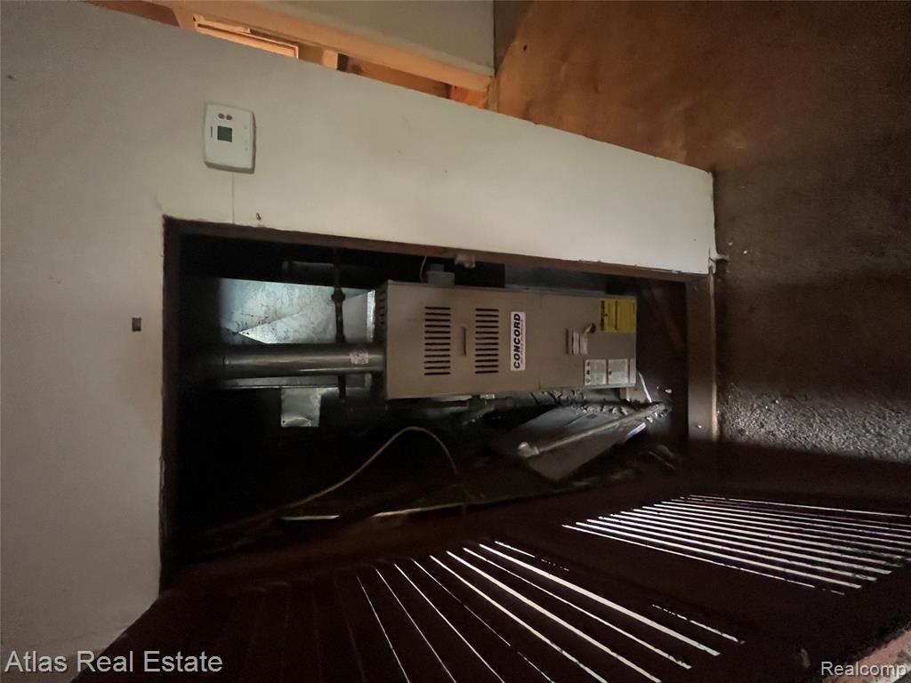 4065 Jefferson Street, Burton, MI 48509 — Photo 10