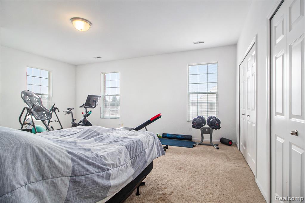 1043 E SUMMERFIELD GLEN Circle, Ann Arbor, MI 48103 — Photo 11