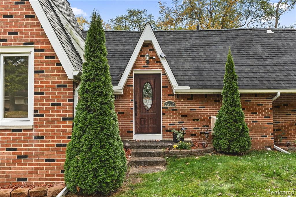 7337 Richardson Road, West Bloomfield, MI 48323 — Photo 6