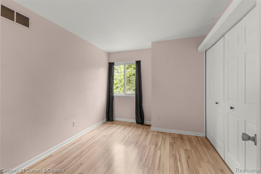 9032 Arlington Drive, Ypsilanti, MI 48198 — Photo 24