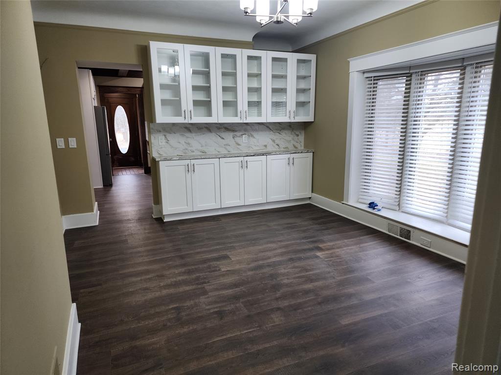8164 Perry Road, Grand Blanc, MI 48439 — Photo 6