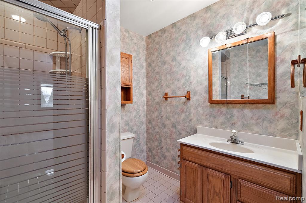 42590 Schienle Lane, Clinton Twp, MI 48038 — Photo 46