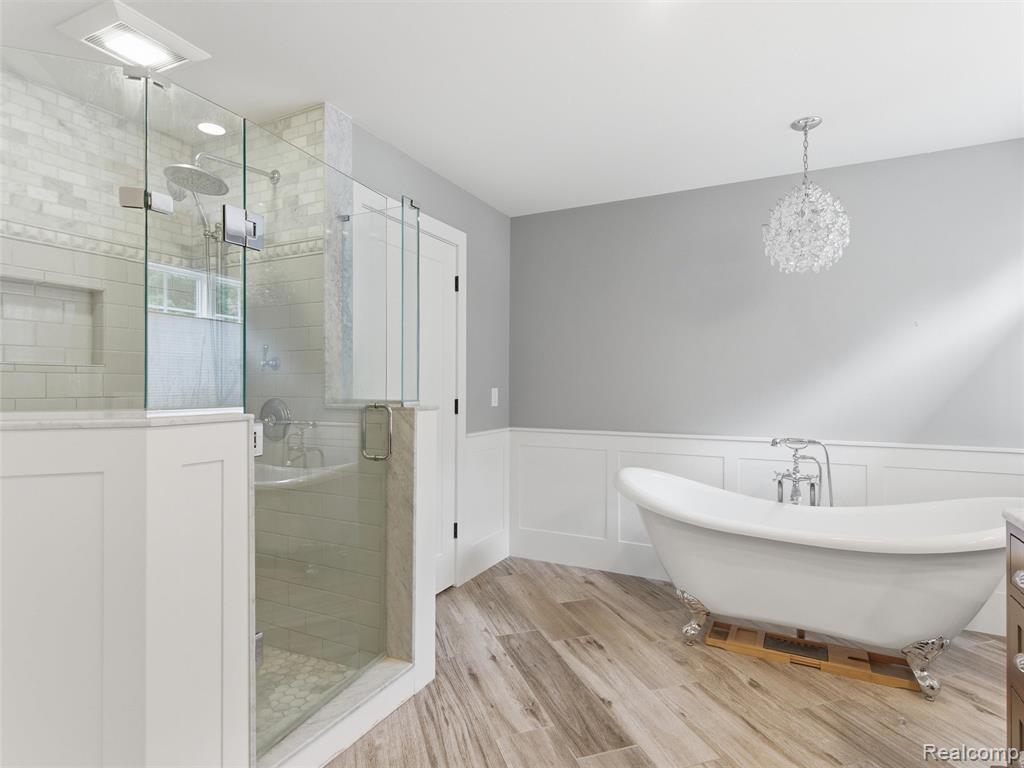 5454 Creekmonte Drive, Rochester, MI 48306 — Photo 30