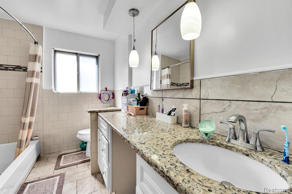 4610 BURSSENS Drive, Warren, MI 48092 — Photo 14