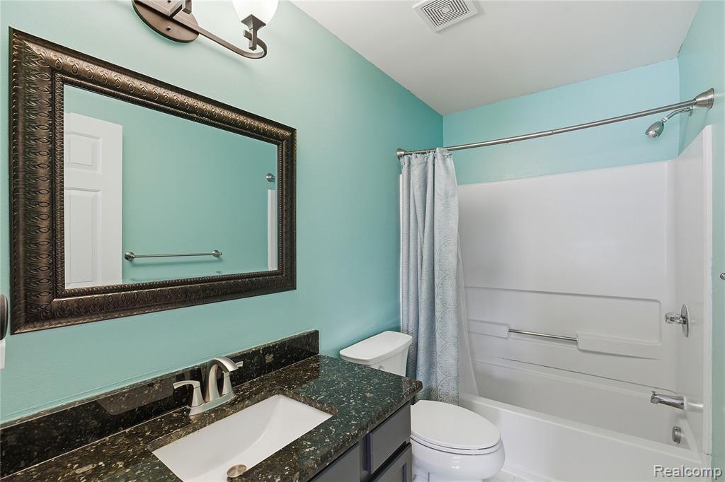 7167 Colchester Lane, Ypsilanti, MI 48197 — Photo 36