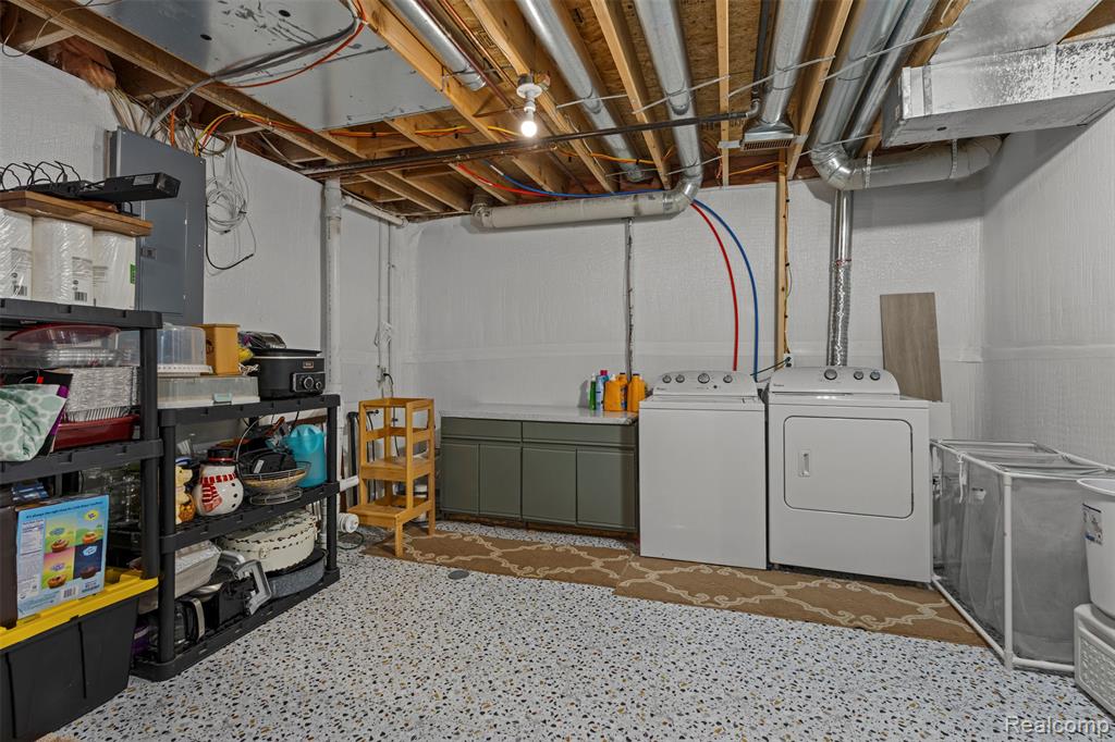 7168 Roxbury Drive, Ypsilanti, MI 48197 — Photo 25