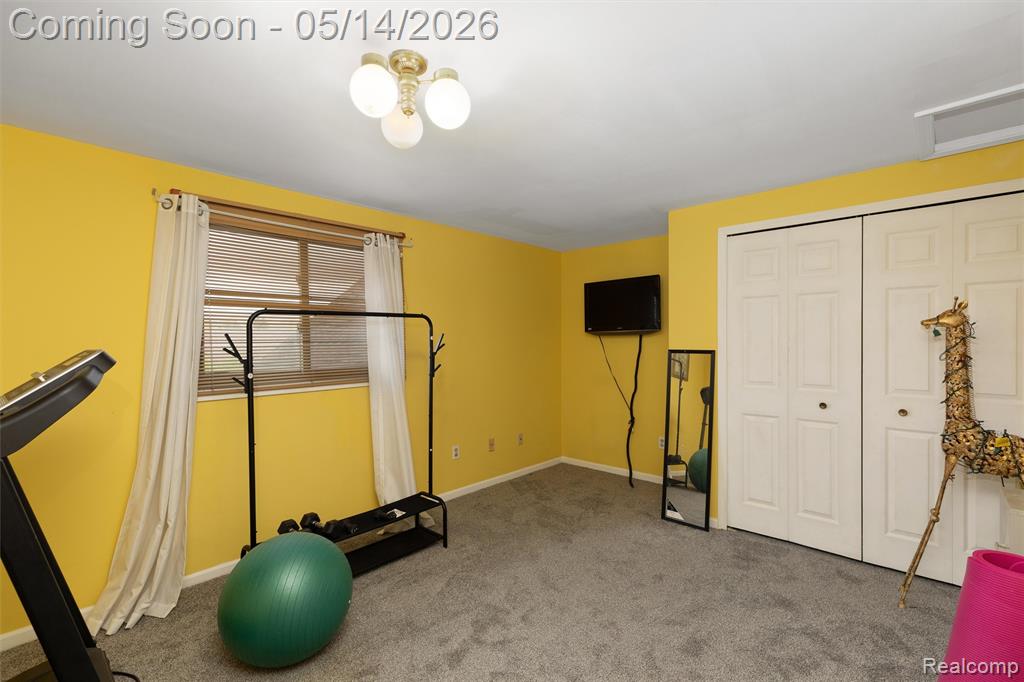 27526 Bridle Hills Drive, Farmington, MI 48336 — Photo 25