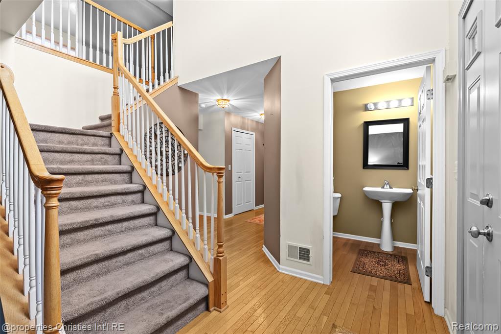 47242 Marina Drive, Belleville, MI 48111 — Photo 2