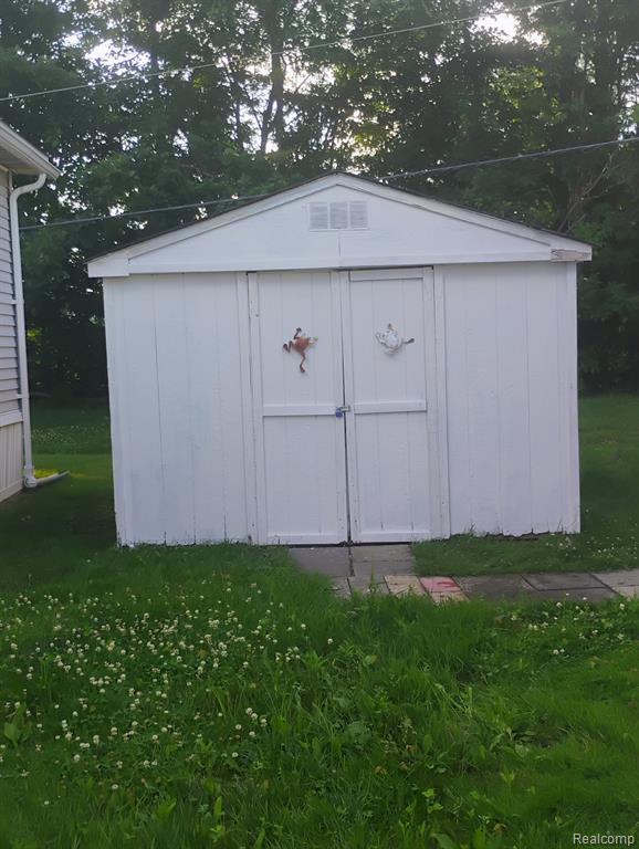 10414 N PARK Street, Casco, MI 48064 — Photo 15