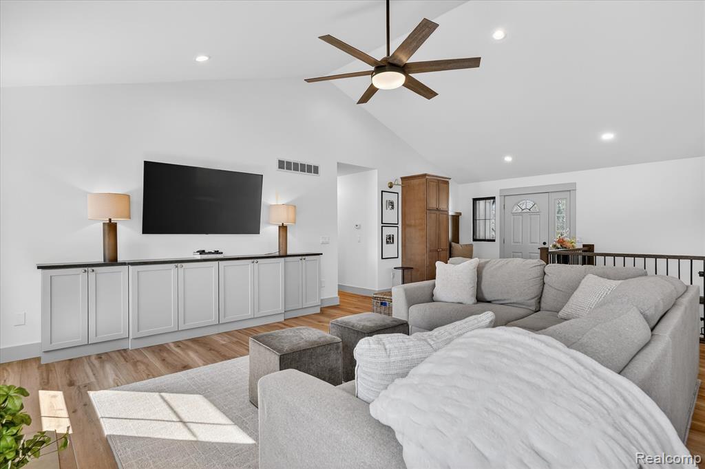 16529 W Horseshoe Trail, Linden, MI 48451 — Photo 9