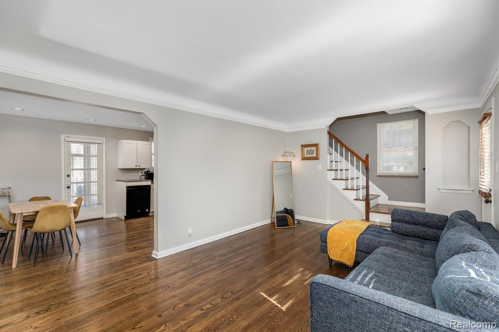 5220 LANNOO Street, Grosse Pointe, MI 48236 — Photo 8